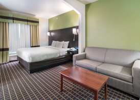 Clarion Inn & Suites Weatherford South 4