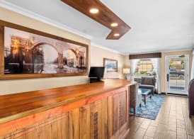 Best Western University Lodge 4