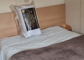 8 Berth Caravan Direct Beach Access 4