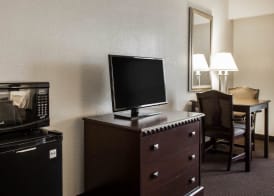 Comfort Inn & Suites Lumberton Central I-95 5