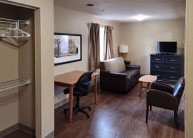 Suburban Studios Columbus East 3