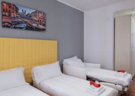 Lh Royal Suites Terrace 2