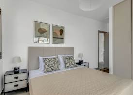 Sanders Elgio - Pleasant 2-bdr Apt w Balcony 3