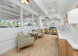 Best Western Plus Yacht Harbor Inn 4