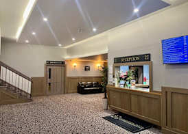 Kings Park Hotel 5