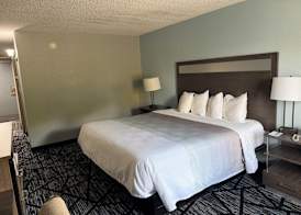 Q Lodge 2