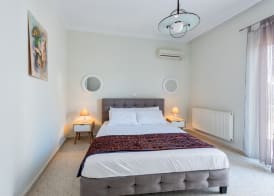 Fully Equipped House Nearby the Beach 4
