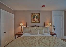 Tom Quick Inn 5