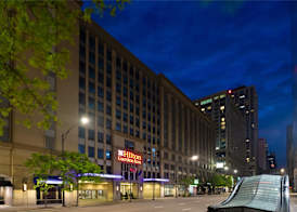 Hilton Garden Inn Chicago Downtown/Magnificent Mile 2