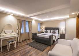 Oasis Hotel 5