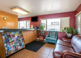 Rodeway Inn Fallbrook Downtown 3