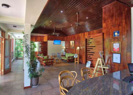Hibiscus Lodge 3