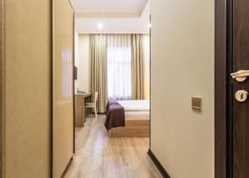 Deluxe İnn Hotel Baku 4