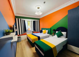 Apex Hotel 4