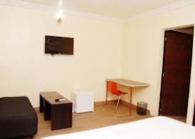 West 11 Luxury 5