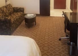 Radisson Hotel and Conference Center Rockford 4