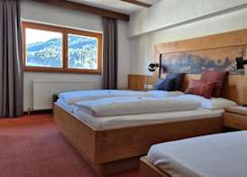 Hotel Dahoam by Miha 5
