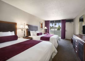 Ramada by Wyndham Sunnyvale/Silicon Valley 4