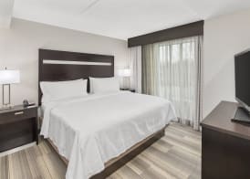 Holiday Inn Express & Suites GREENVILLE-I-85 & WOODRUFF RD by IHG 3
