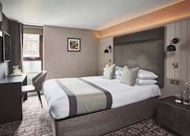 The Ranald Hotel 5