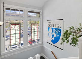 College Inn Hotel 4