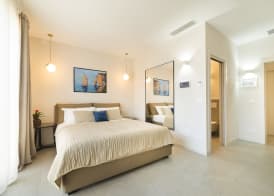 Garda Room 4