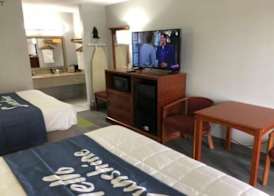 Days Inn by Wyndham Shorter 3