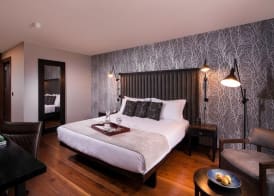 The Twelve Hotel 5