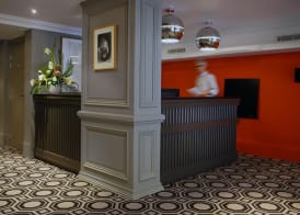 Hotel le Cinq Hyper - Centre 3