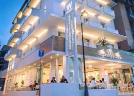 White Suite & Apartments 3