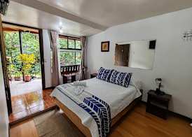 Cabinas El Pueblo B&B Monteverde 2