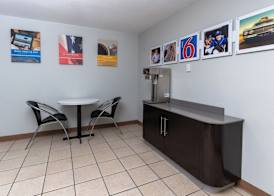 Motel 6-Cincinnati, OH 4