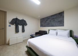 Galleria Hotel 5