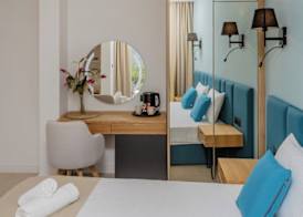 Hotel AQUILO 5