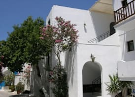 Avra Pension 5