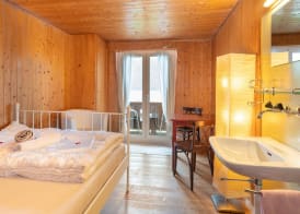 Lake Lodge Hostel 3