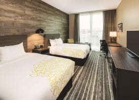 La Quinta Inn & Suites by Wyndham Atlanta South - McDonough 5