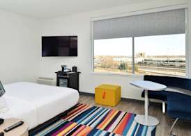 Aloft by Marriott North Kansas City 5