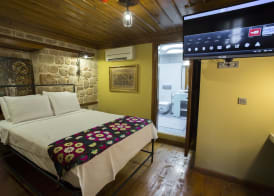 Char Me Hotel 3