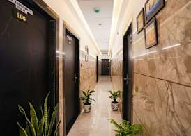FabHotel Well Back 2