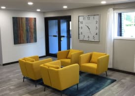 Days Inn & Suites by Wyndham Cincinnati North 2