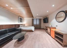 Coolstay Hotel 5