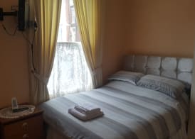 Gracelands Guest House 3