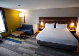 Holiday Inn Express & Suites ATLANTA N-PERIMETER MALL AREA by IHG 5