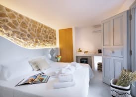 Legendary Suites 4