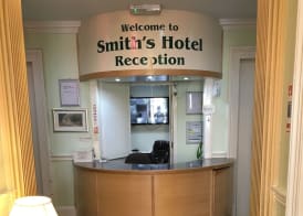 Smiths Hotel 5