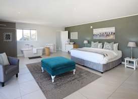 269 on Main Holiday Home 3