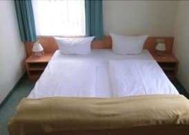 Hotel Garni am Schlosspark 5