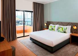 NH Marina Portimao Resort 5