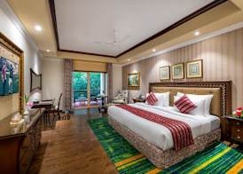 Mayfair Lagoon 3
